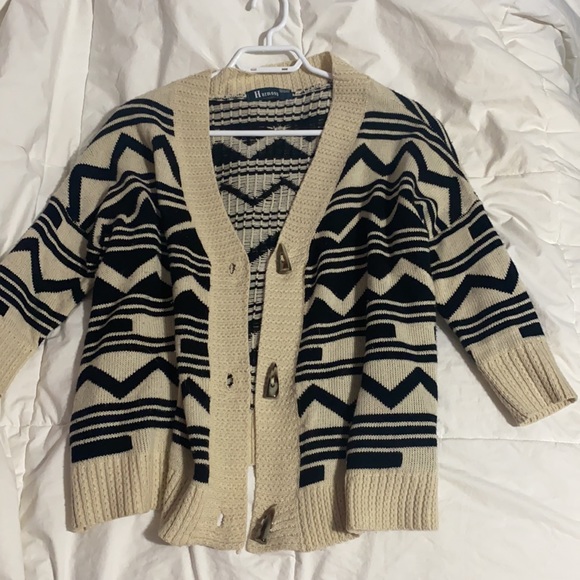 Black and beige cardigan - Picture 2 of 6